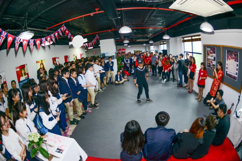 Đại học Anh Quốc Việt Nam tổ chức sự kiện lớn nhất năm 2016 - Ảnh 3.