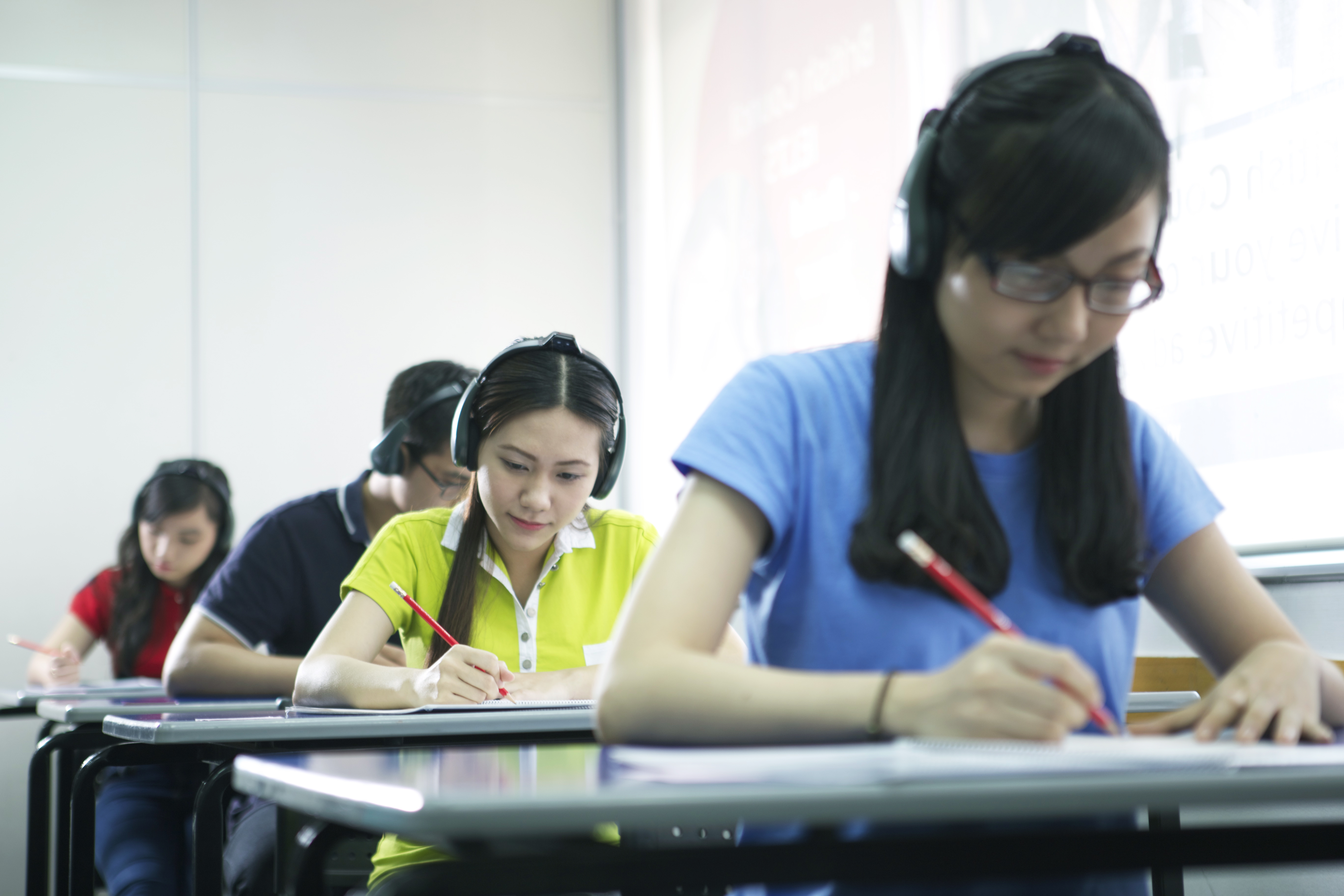 Những lợi &iacute;ch khi đăng k&yacute; thi IELTS với Hội đồng Anh - Ảnh 3.
