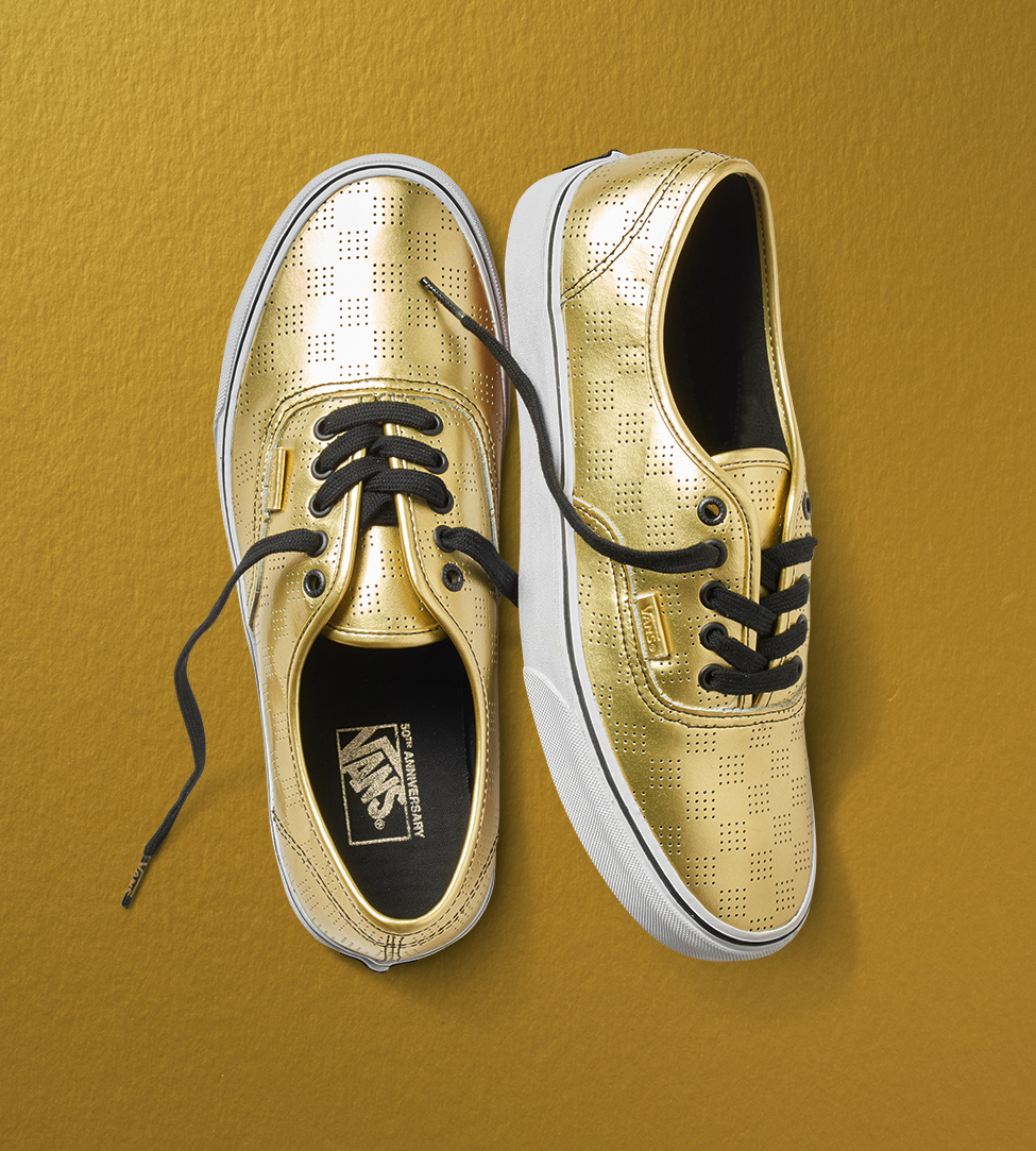 Ấn tượng với BST đánh dấu sự kiện Vans 50 năm - Ảnh 2.
