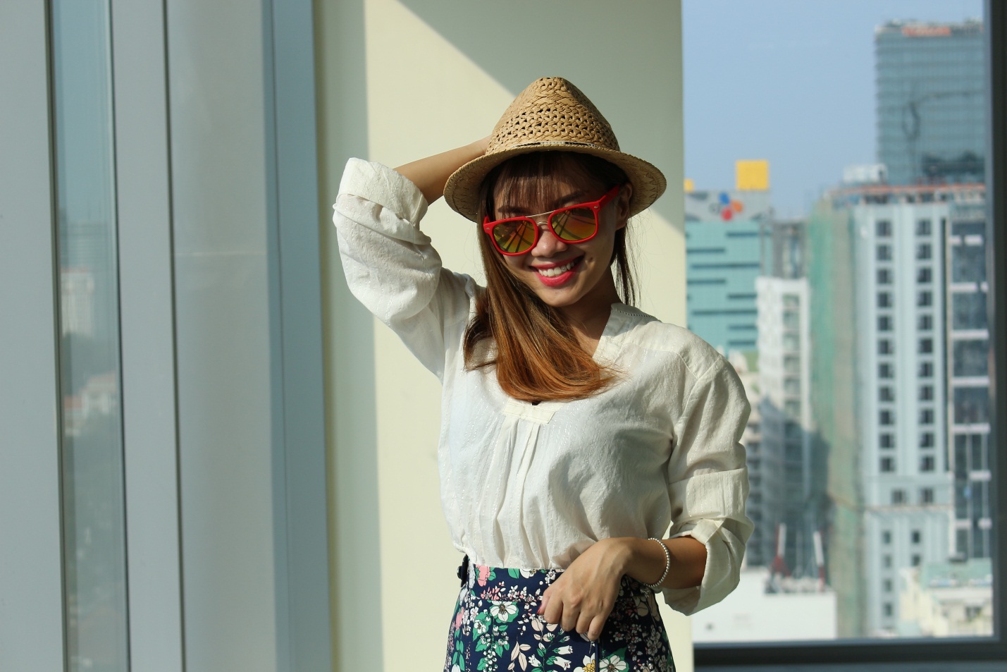 Bí quyết để đẹp hơn dưới nắng hè mùa hạ - Ảnh 1.