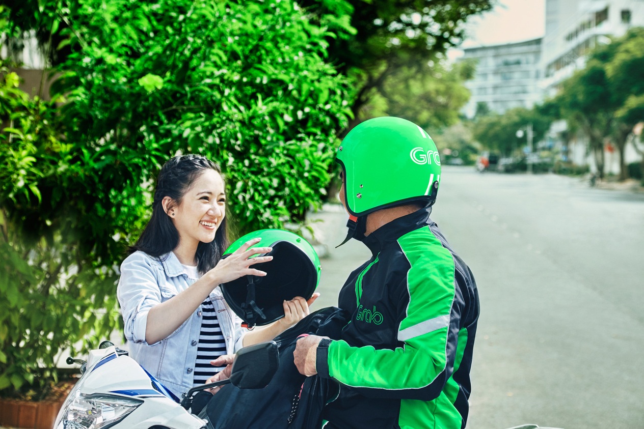 Ngất ng&acirc;y trước gi&aacute; si&ecirc;u rẻ của &ldquo;so&aacute;i ca&rdquo; GrabBike - Ảnh 1.
