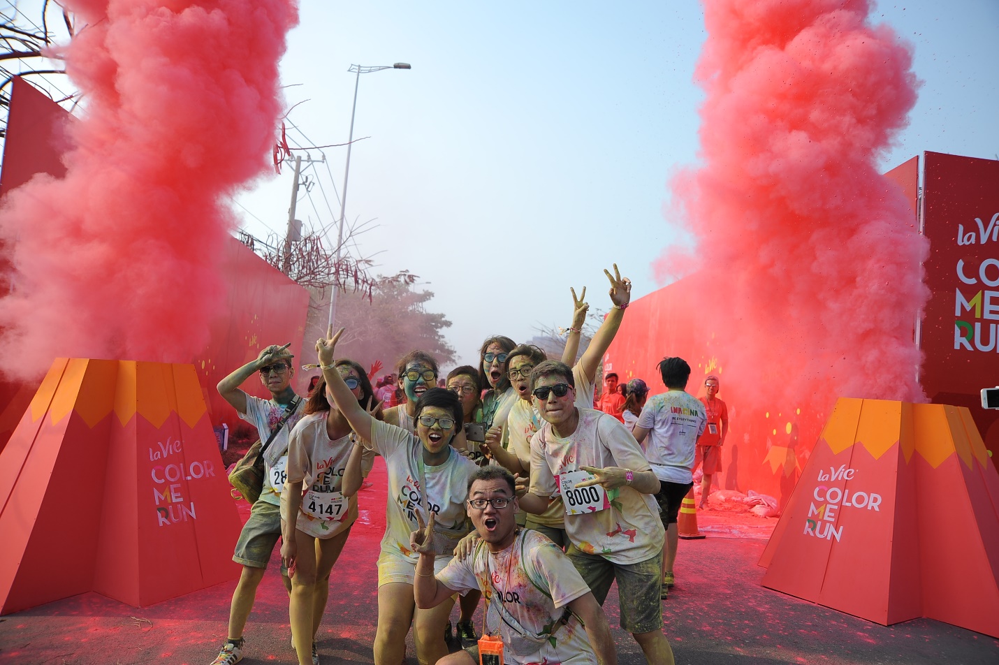 Giới trẻ H&agrave; Nội h&agrave;o hứng săn 1.000 v&eacute; La Vie Color Me Run - Ảnh 4.