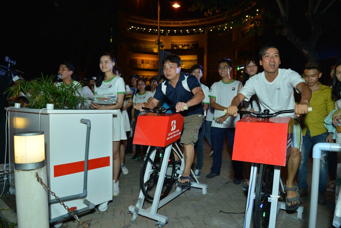 Minh Hằng đạp xe đạp dự sự kiện bảo vệ môi trường - Ảnh 9.