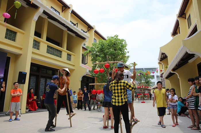 Giới trẻ Hạ Long hào hứng đến với Little Vietnam trong dịp nghỉ lễ - Ảnh 4.