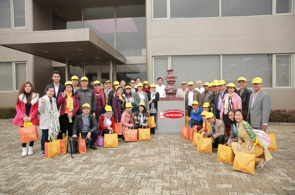 Khám phá những ngôi đền nổi tiếng Nhật Bản cùng Big Daddy và Acecook Việt Nam - Ảnh 8.