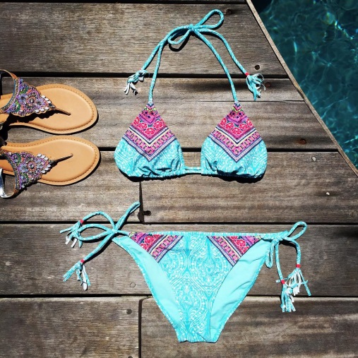 Những set bikini hot nhất hè 2016