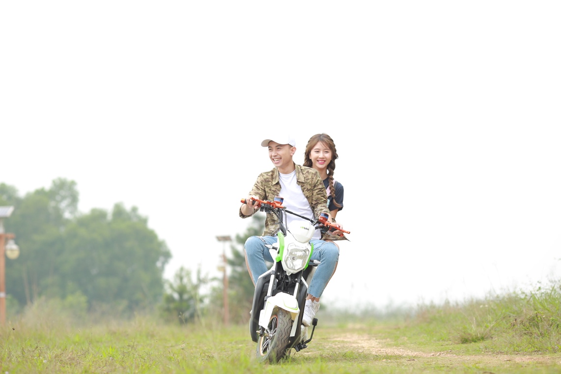 Ngỡ ng&agrave;ng d&ograve;ng xe điện đi được 110km 1 lần sạc - Ảnh 2.