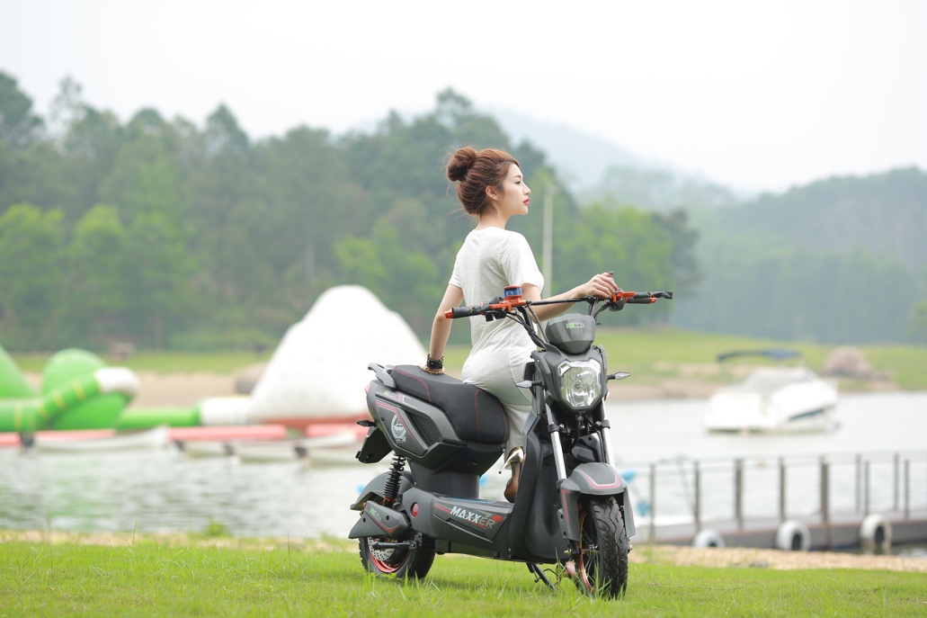 Ngỡ ng&agrave;ng d&ograve;ng xe điện đi được 110km 1 lần sạc - Ảnh 4.