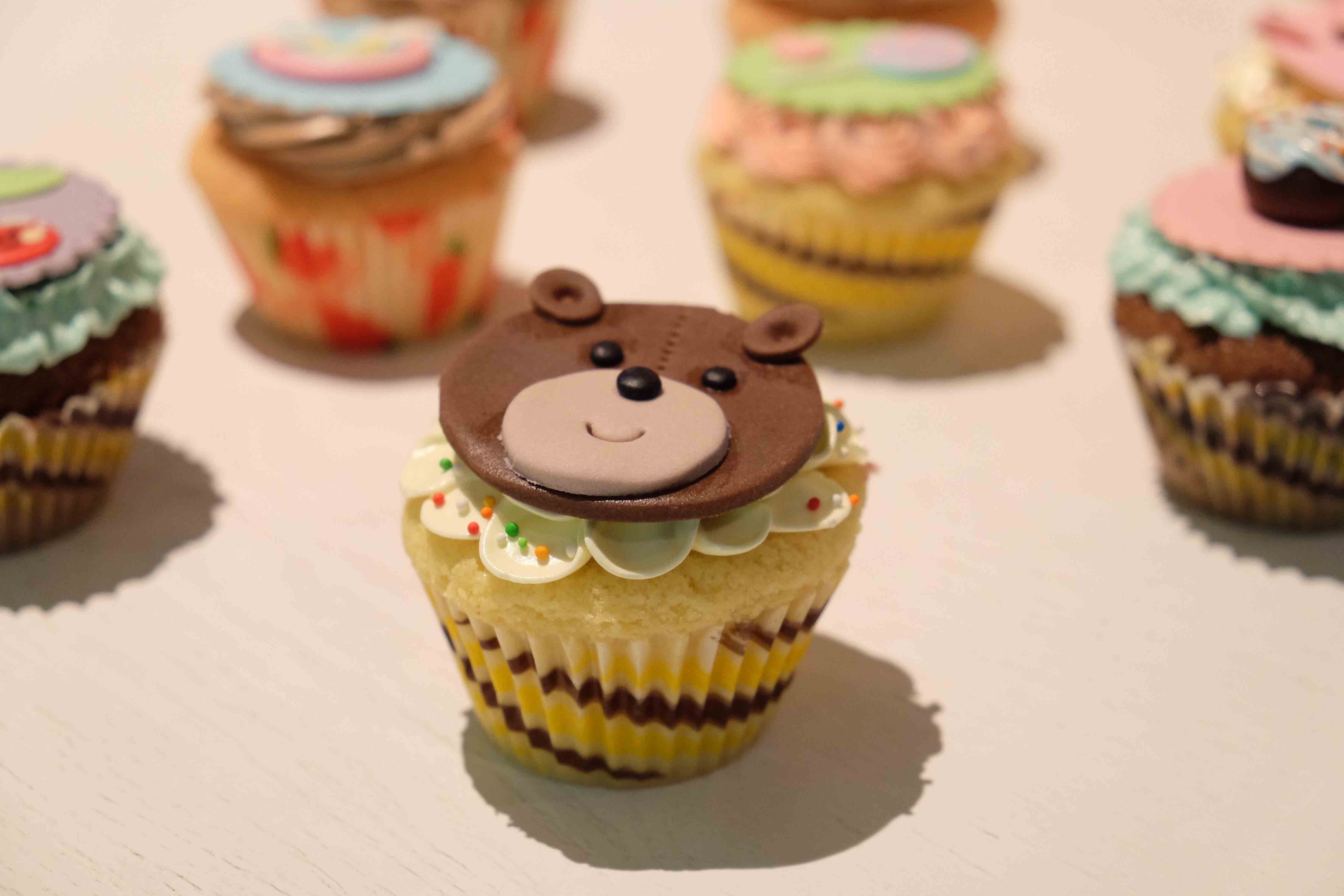 Flycupcake sáng tạo độc đáo trong menu ngày 1/6 - Ảnh 4.