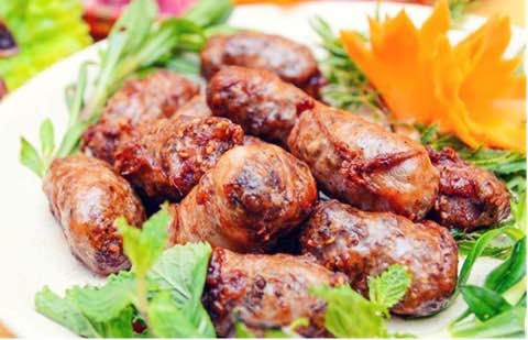 Đột nhập chuỗi nhà hàng Phủi đông nghẹt khách - Ảnh 6.