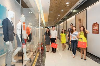 Vincom Golden Runway - T&acirc;m điểm khiến t&iacute;n đồ thời trang n&oacute;ng l&ograve;ng chờ đợi - Ảnh 1.