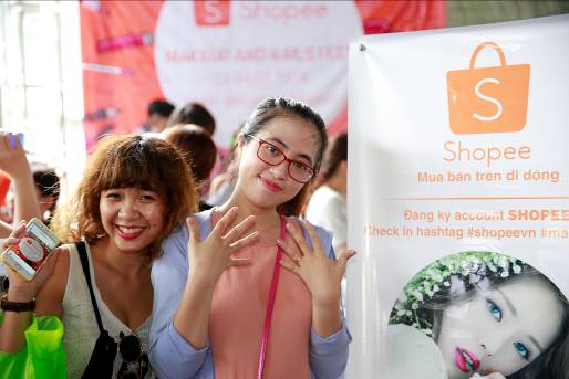 Bội thực&rdquo; ưu đ&atilde;i khi gh&eacute; thăm gian h&agrave;ng Shopee tại Hello Weekend Market - Ảnh 5.
