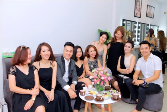 Thanh Vân Hugo và dàn MC của VTV rạng rỡ dự khai trương Tấm Cám Nails&Make up - Ảnh 5.