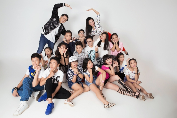 Những khoảnh khắc ấm áp tại nhà chung của các bé The Voice Kids - Ảnh 1.