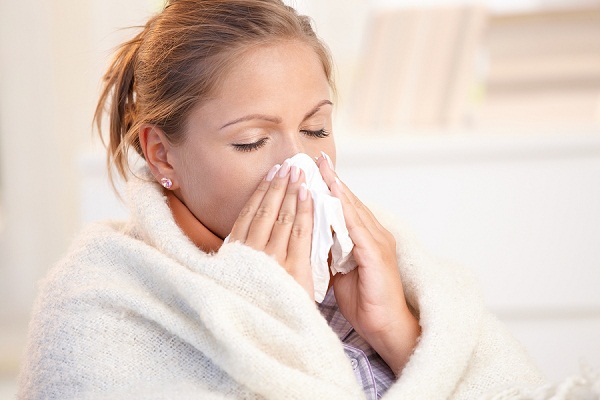 Những bệnh nguy hiểm bất kì ai cũng có thể gặp khi thời tiết chuyển lạnh - Ảnh 3.