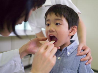 Những bệnh nguy hiểm bất kì ai cũng có thể gặp khi thời tiết chuyển lạnh - Ảnh 4.