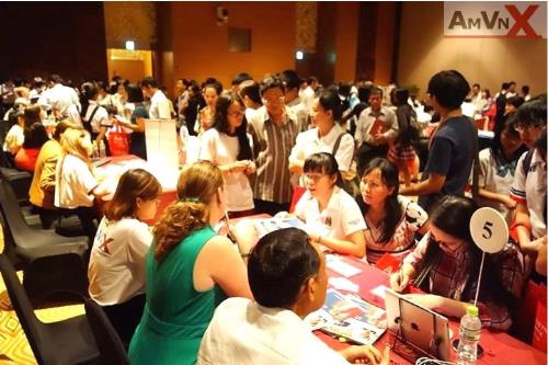 Triển l&atilde;m THPT nội tr&uacute; v&agrave; trại h&egrave; Mỹ AMVNX 2016 - Ảnh 1.