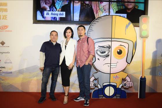 Đạo diễn H&agrave;m Trần, L&ecirc; Thanh Sơn c&ugrave;ng diễn vi&ecirc;n Kathy Uy&ecirc;n ngồi ghế n&oacute;ng 7 Film Fest - Ảnh 3.