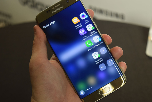 Samsung đã gây dựng được một tượng đài thiết kế mới với thiết kế màn hình cong tràn - Ảnh 15.