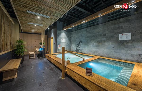 Trải nghiệm “tắm tập thể” theo phong cách Nhật Bản ngay tại Hà Nội - Ảnh 1.