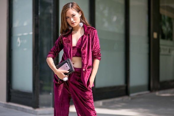 Kh&ocirc;ng thể ng&oacute; lơ phong c&aacute;ch phối đồ hồng đa sắc quyến rũ như P&ocirc;ng Chuẩn - Ảnh 1.