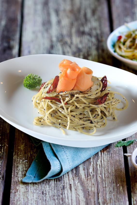 Nước &Yacute; bỗng dưng thu b&eacute; lại vừa bằng v&agrave;i m&oacute;n ăn - Ảnh 2.