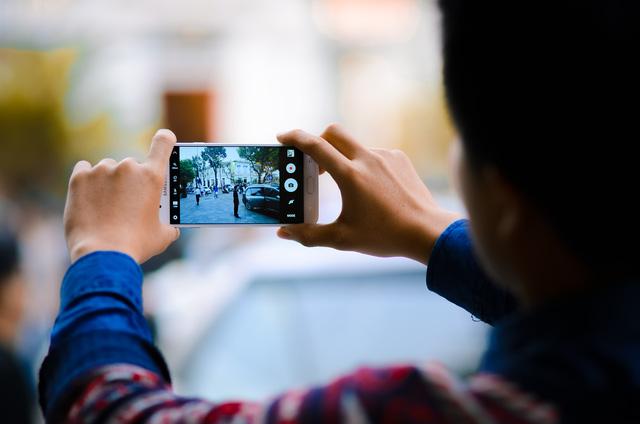 Chỉ nhờ chiếc smartphone này, tôi sẽ tạo nên Valentine Trắng đáng nhớ - Ảnh 4.