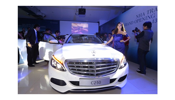 Mercedes-Benz khai trương Autohaus thứ 11 tại Nha Trang Mercedes-Benz khai trương Autohaus thứ 11 tại Nha Trang