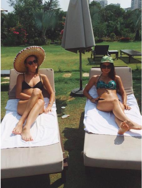 Bỏng mắt với hồ bơi sang chảnh được giới trẻ S&agrave;i G&ograve;n cực th&iacute;ch - Ảnh 5.