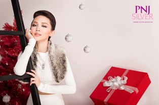 Trang sức tủ của Tóc Tiên cho năm mới - Ảnh 6.