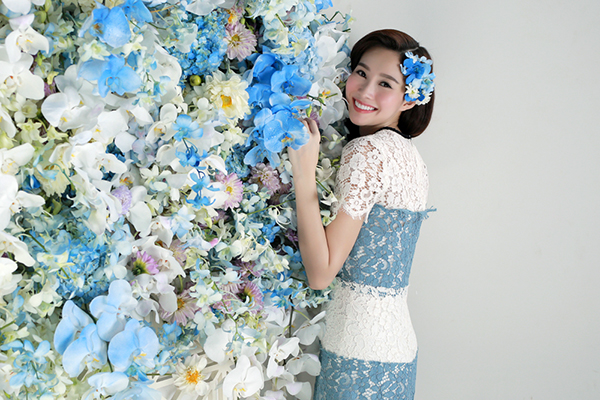 Hoa hậu Đặng Thu Thảo khoe vẻ đẹp mỏng manh tựa hoa lan - Ảnh 5.