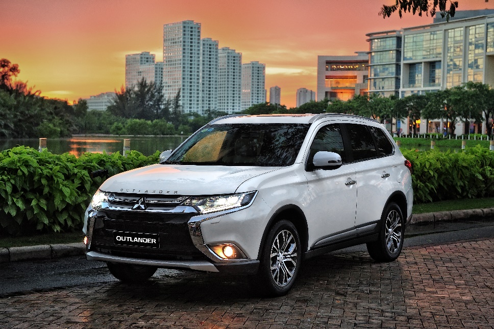 Ra mắt chưa lâu, Mitsubishi Outlander mới đã tạo ra một cơn sốt không nhỏ trong cộng đồng.