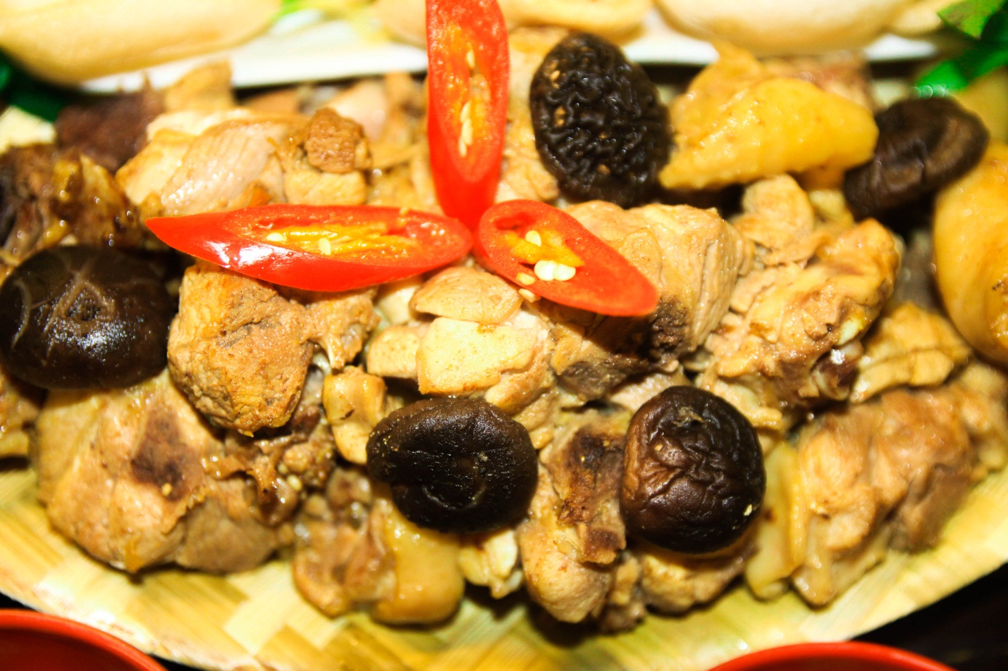 Lẩu mẹt siêu khủng với chi phí cực kì hạt dẻ - Ảnh 5.