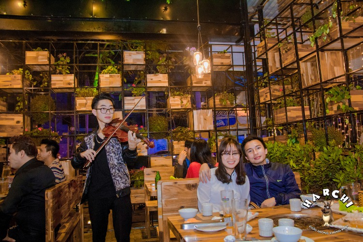Khám phá quán nướng ngập tràn cây xanh nổi tiếng Hà Thành - Ảnh 6.