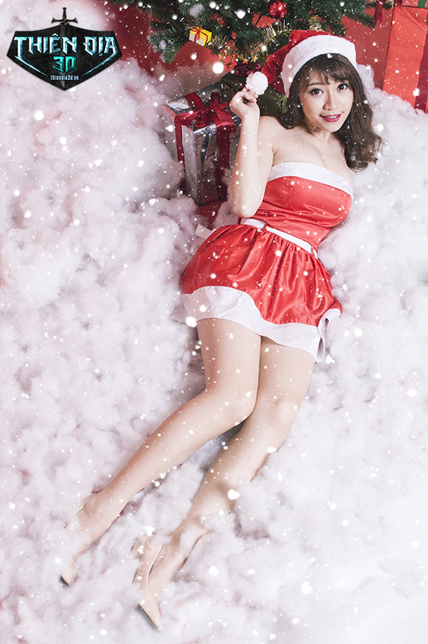 Ngân Lee - Nữ admin Thiên Địa 3D sexy với điều ước được sung sướng đêm Giáng sinh