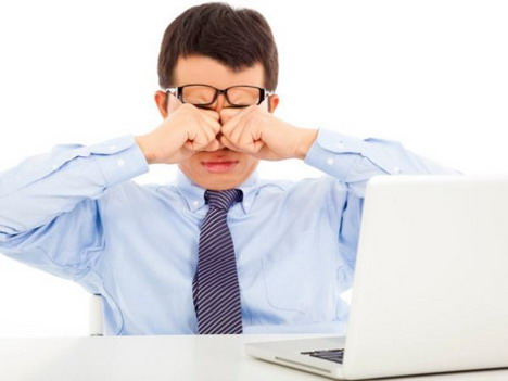 Cuộc sống thật tuyệt vời khi không còn cần kính cận! - Ảnh 1.