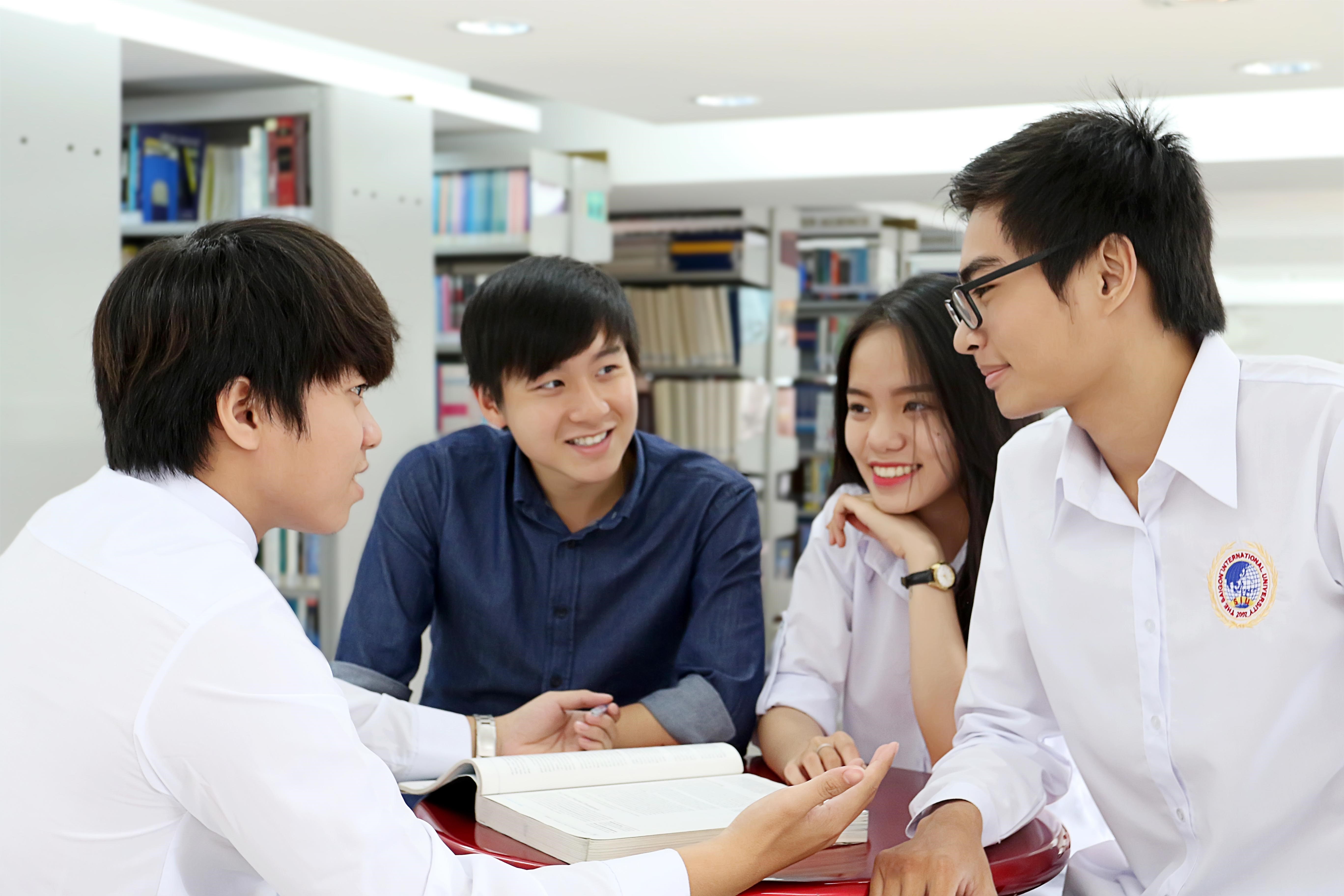 Trường ĐH Quốc tế Sài Gòn (SIU) công bố điểm xét tuyển ĐH, CĐ năm 2016 - Ảnh 4.