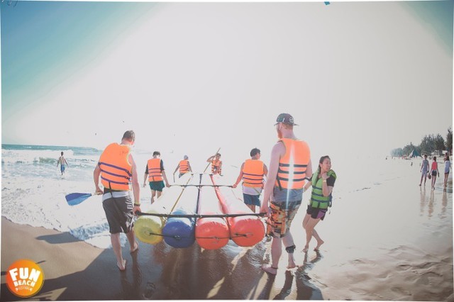 Giới trẻ b&ugrave;ng nổ c&ugrave;ng Fun Beach Festival - Ảnh 4.