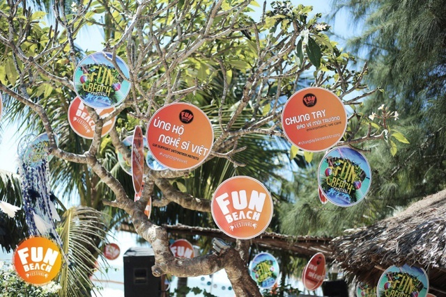 Giới trẻ b&ugrave;ng nổ c&ugrave;ng Fun Beach Festival - Ảnh 10.