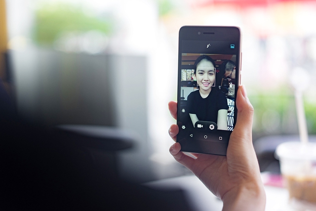 LAI Yuna S: Camera chuyên selfie 8.0 MP trong tầm giá 2 triệu - Ảnh 2.