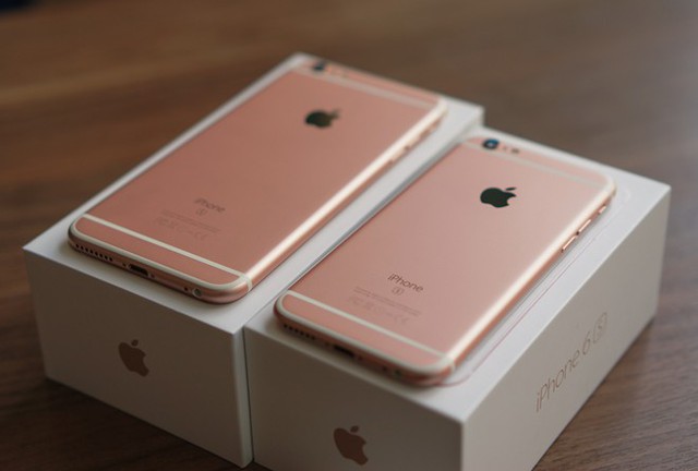 Ưu đ&atilde;i gi&aacute; hấp dẫn cho kh&aacute;ch h&agrave;ng mua smartphone m&ugrave;a Euro - Ảnh 1.