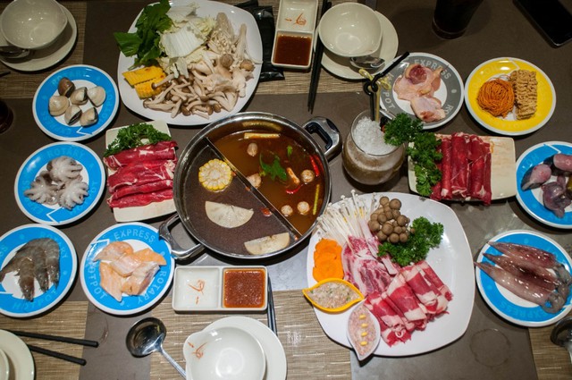 Tưng bừng khai trương li&ecirc;n ho&agrave;n 3 nh&agrave; h&agrave;ng lớn tại Vincom - Ảnh 4.