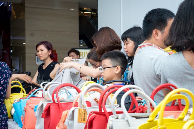 Vincom Golden Runway - T&acirc;m điểm khiến t&iacute;n đồ thời trang n&oacute;ng l&ograve;ng chờ đợi - Ảnh 2.