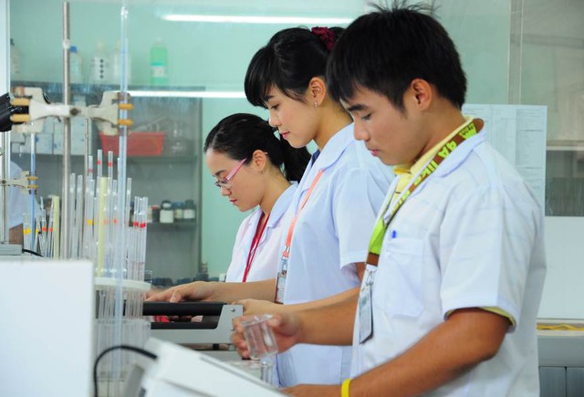 L&yacute; do ng&agrave;nh Dược HUTECH h&uacute;t sinh vi&ecirc;n - Ảnh 1.