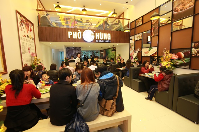 Phở &Ocirc;ng H&ugrave;ng trong l&ograve;ng người H&agrave; Nội&hellip; - Ảnh 2.