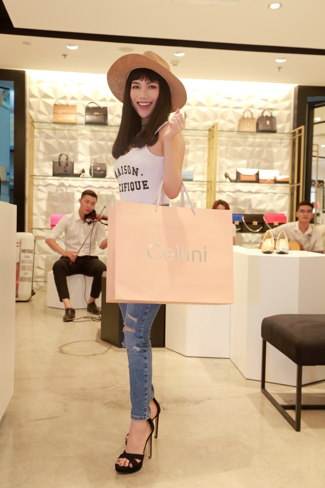 Cellini Shoes & Bags: Khai trương cửa hàng mới tại Saigon Centre - Ảnh 5.