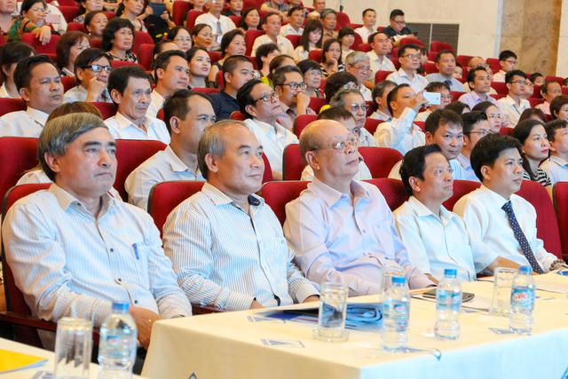 Start up &ndash; Kh&ocirc;ng chỉ c&ograve;n d&agrave;nh cho những người trẻ - Ảnh 1.
