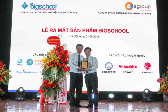Start up &ndash; Kh&ocirc;ng chỉ c&ograve;n d&agrave;nh cho những người trẻ - Ảnh 4.
