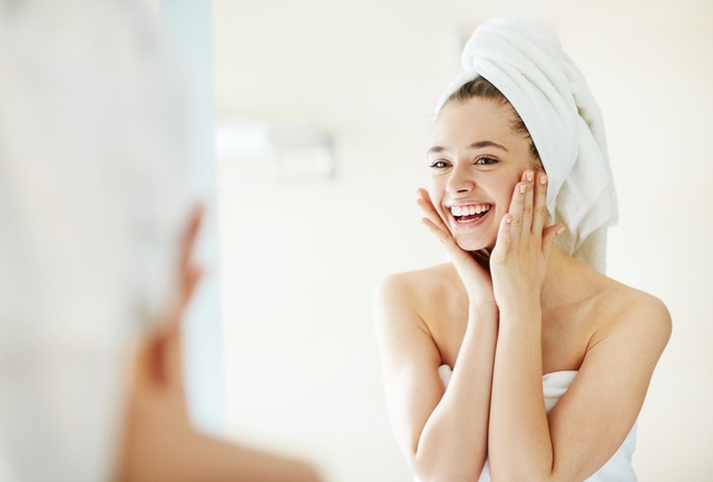 Bảo bối để c&oacute; lớp nền nude kh&ocirc;ng t&igrave; vết trong v&ograve;ng 5 ph&uacute;t - Ảnh 1.