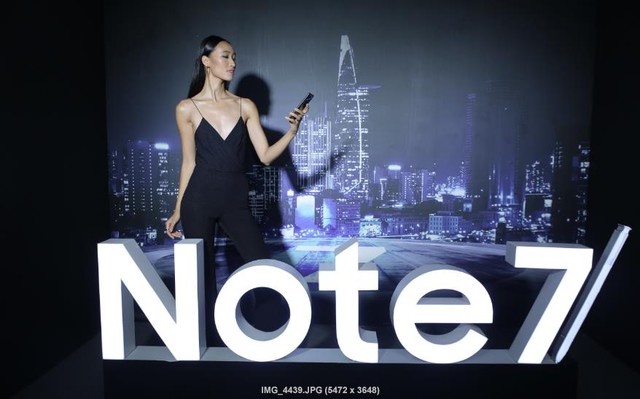 Sao Việt h&agrave;o hứng trải nghiệm điệp vi&ecirc;n mang t&ecirc;n Galaxy Note7 - Ảnh 4.